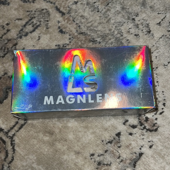 Magnlens Bra - Picture 4 of 5